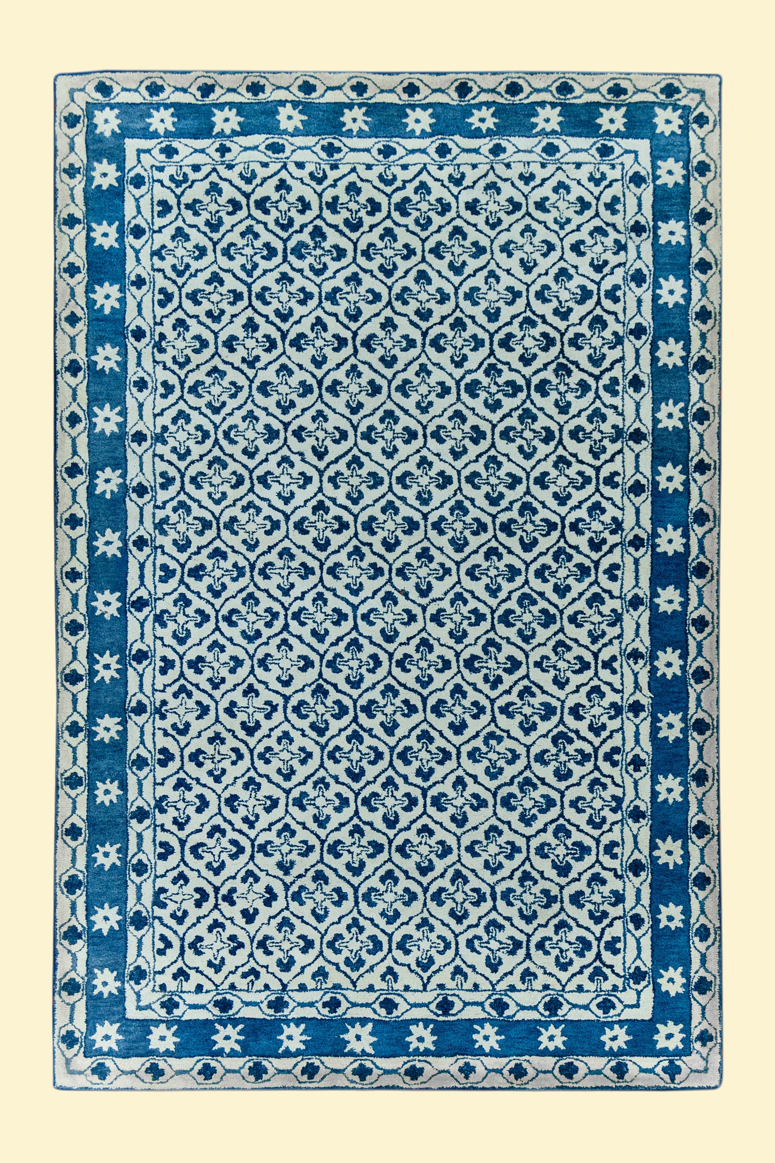 Aegena Damask | Hand-Tufted Woolen Rug