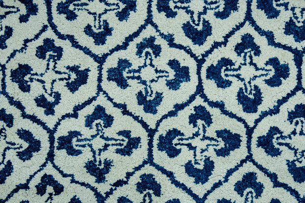Aegena Damask | Hand-Tufted Woolen Rug