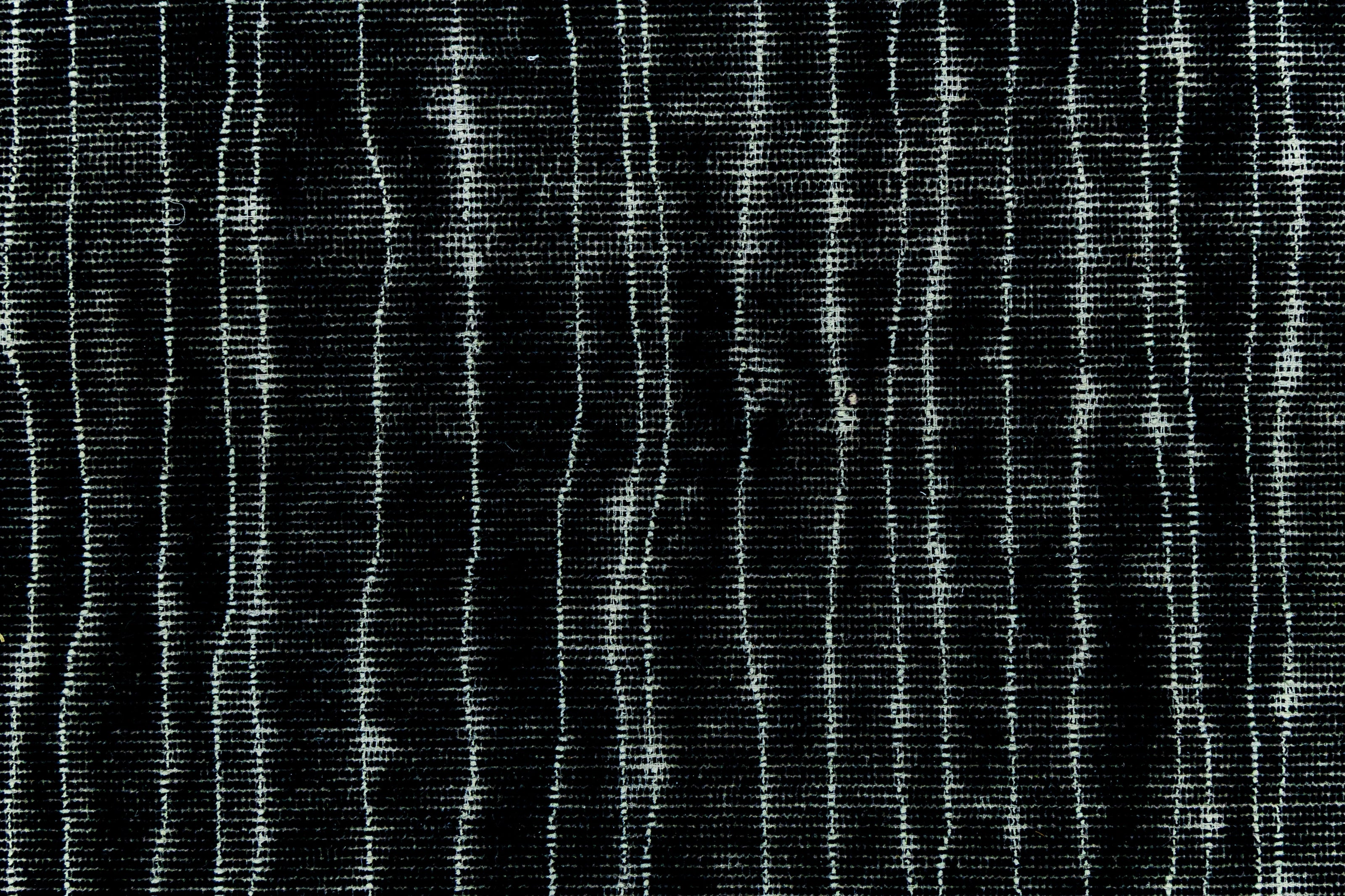 Rainfall | Hand-Tufted Woolen Rug