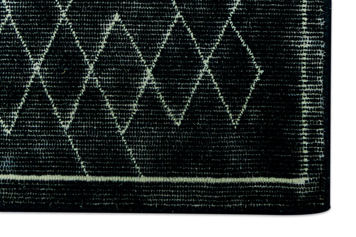 Obsidian | Hand-Tufted Woolen Rug