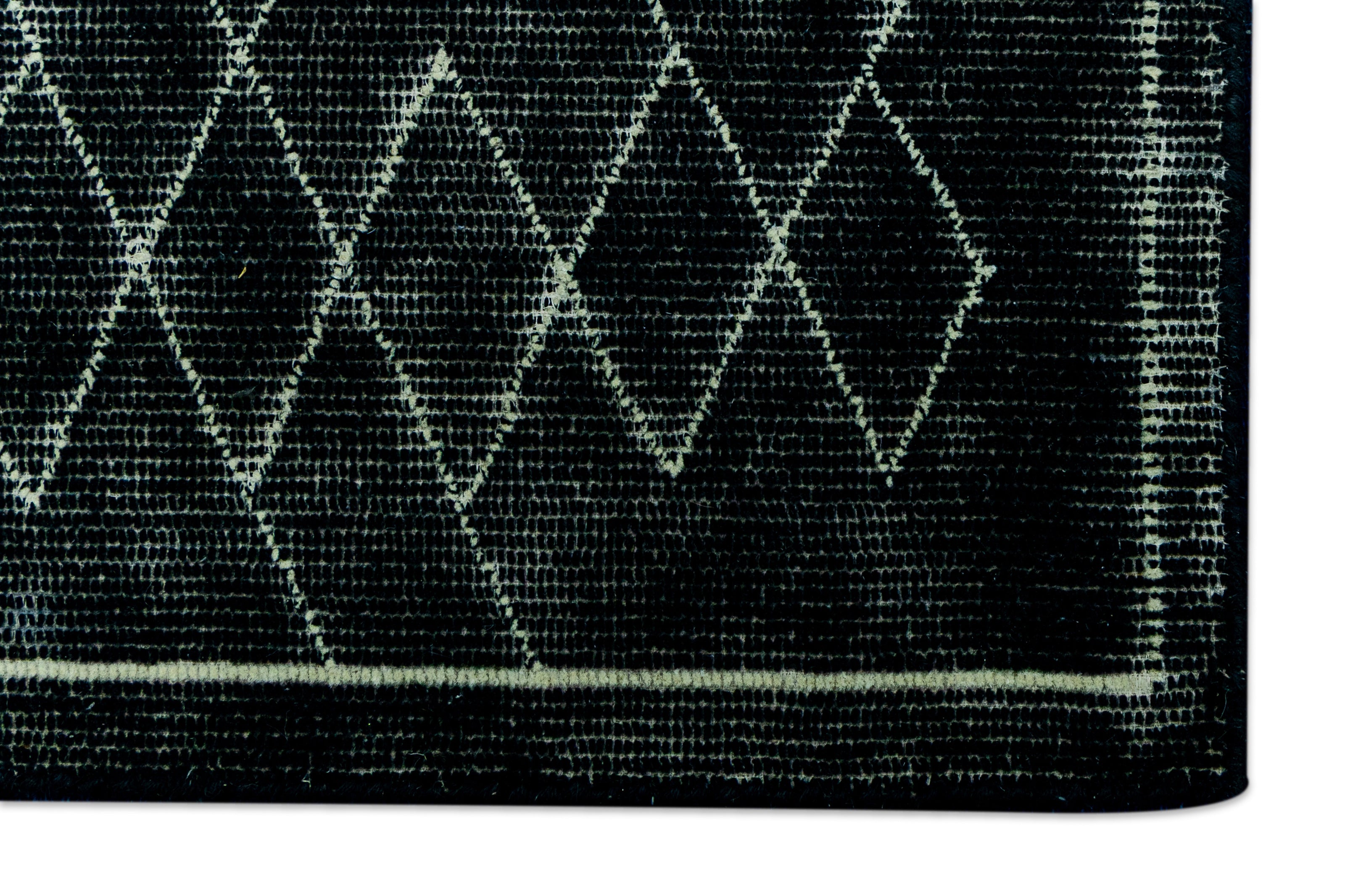 Obsidian | Hand-Tufted Woolen Rug