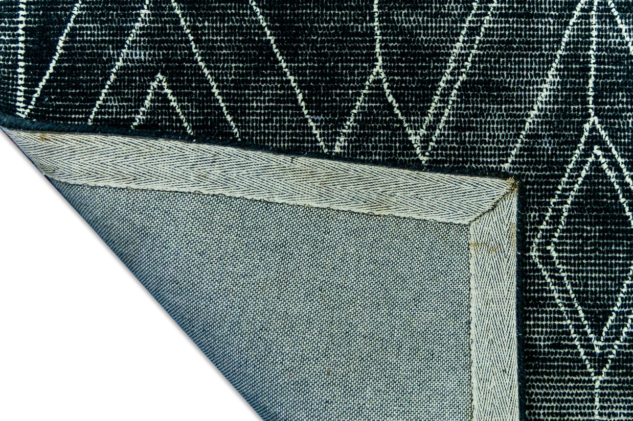 Obsidian | Hand-Tufted Woolen Rug