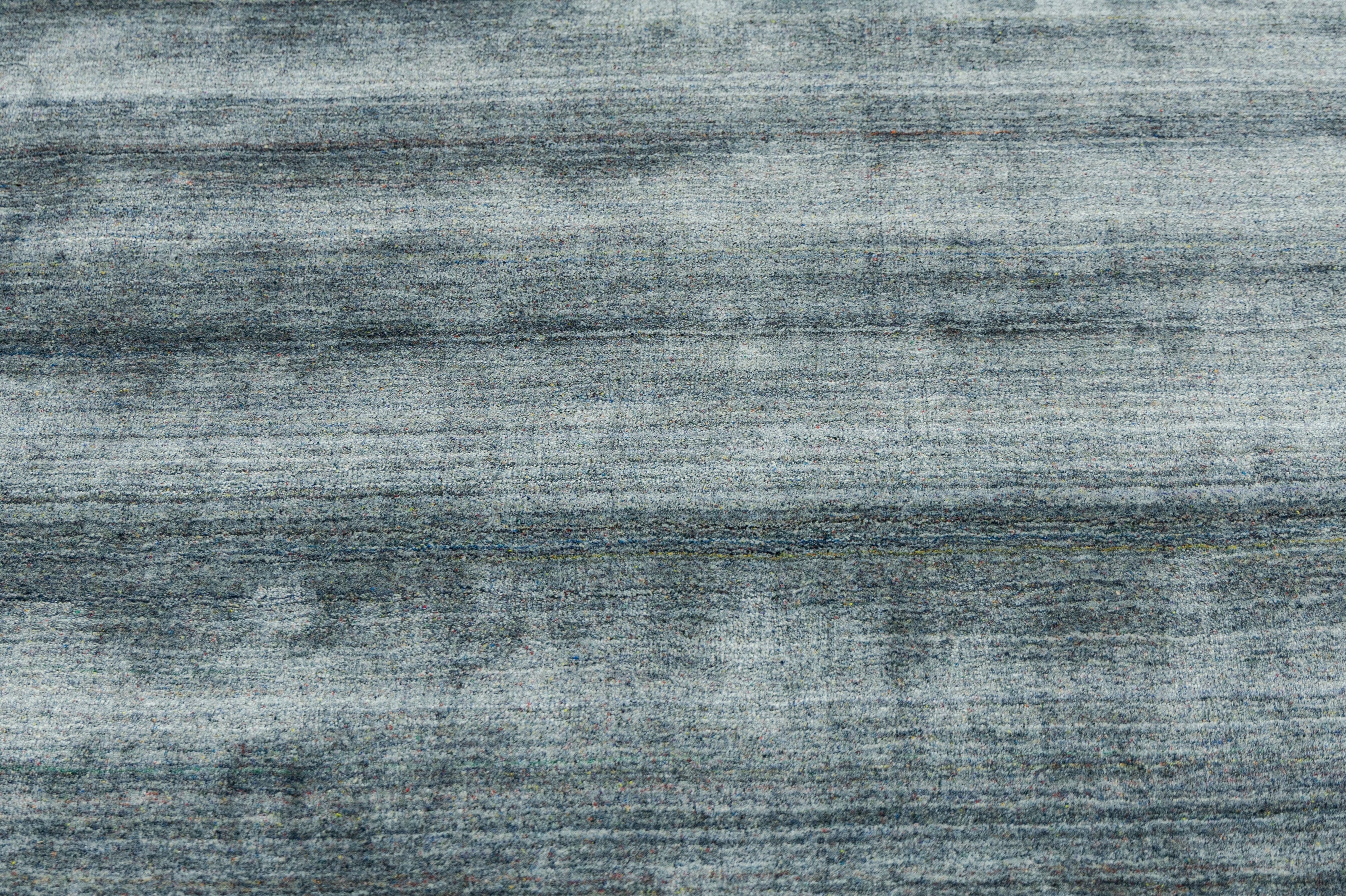 Horizon Haze | Hand-Loom Woolen Rug