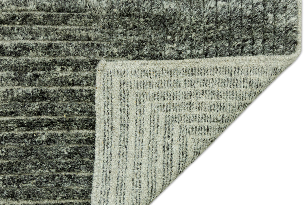 Heirloom Haze | Hand-Knotted Woolen Rug