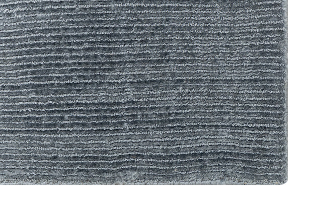 Textured Grey Solid Hand-Loom Viscose Rug for Bed Room Living Room