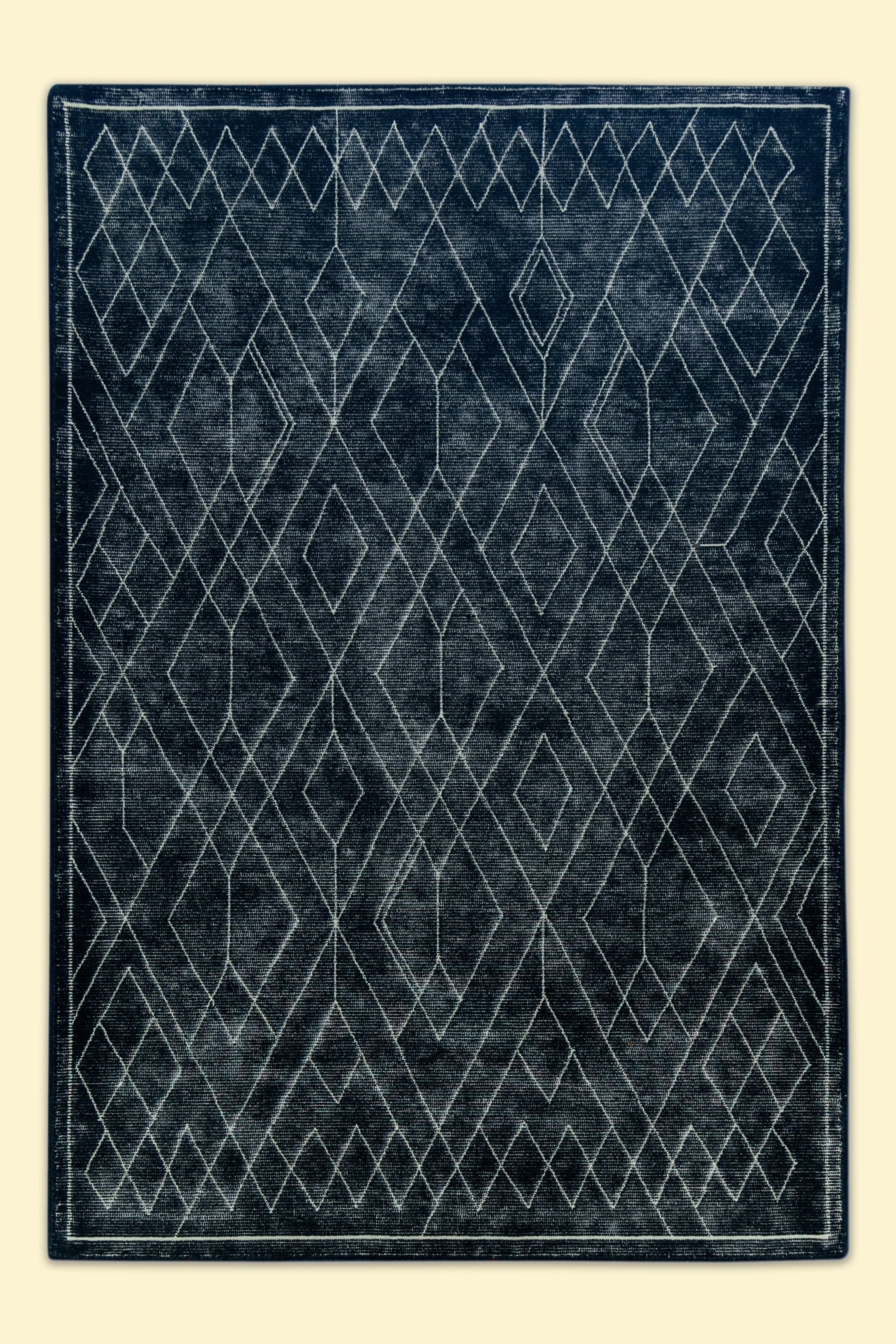 Obsidian | Hand-Tufted Woolen Rug